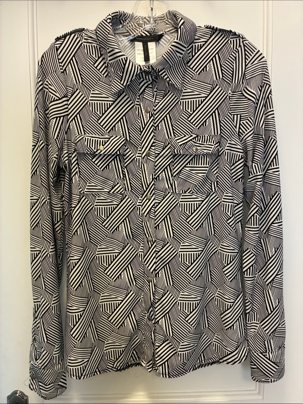 BCBGMAXAZRIA Geometric Striped Button Front Blouse M ⭐️TSTOP6